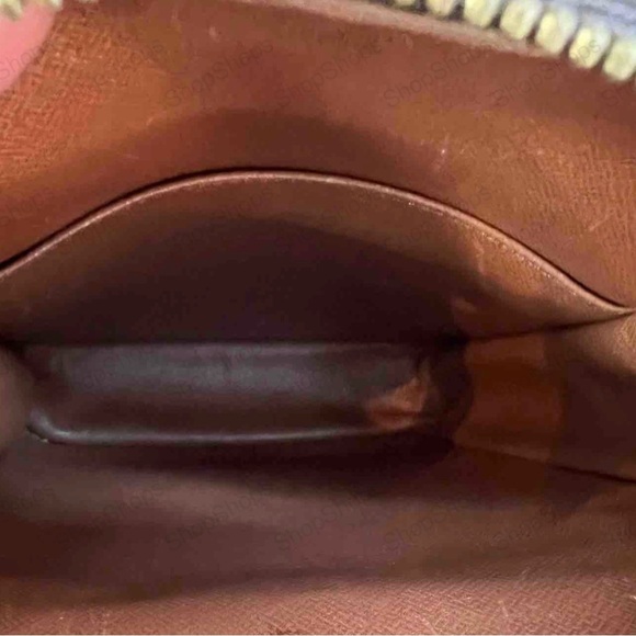 Louis Vuitton Crossbody/BumBag - Picture 3 of 3